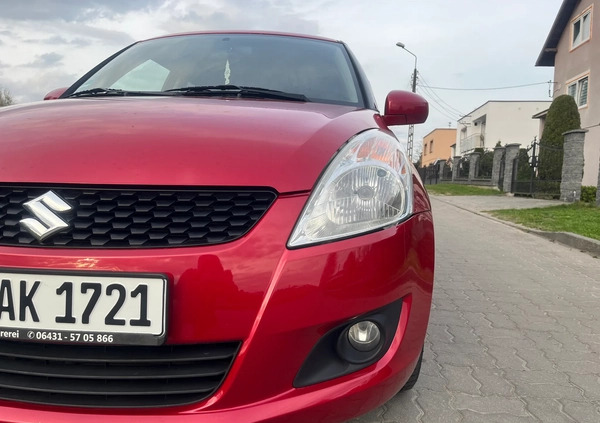 Suzuki Swift cena 23499 przebieg: 143979, rok produkcji 2012 z Czersk małe 631